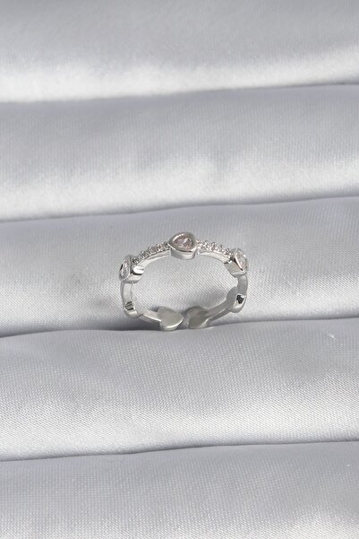 Inure Jewelry خاتم نسائي نحاسي فضي اللون على شكل قلب مزين بحجر الزركون