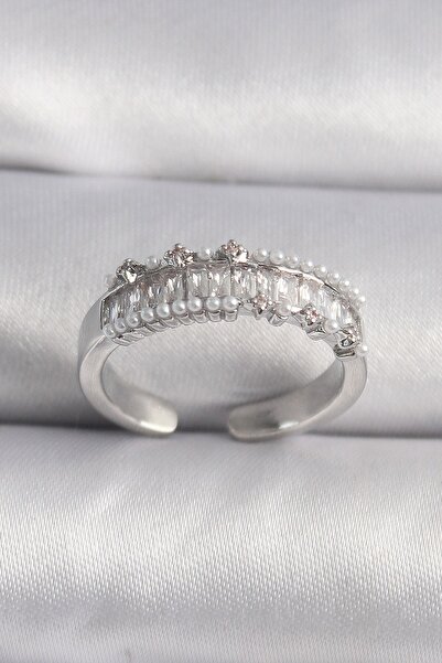 Inure Jewelry خاتم نسائي من سلسلة VIP بتفاصيل لؤلؤية من حجر الزركون باللون الفضي