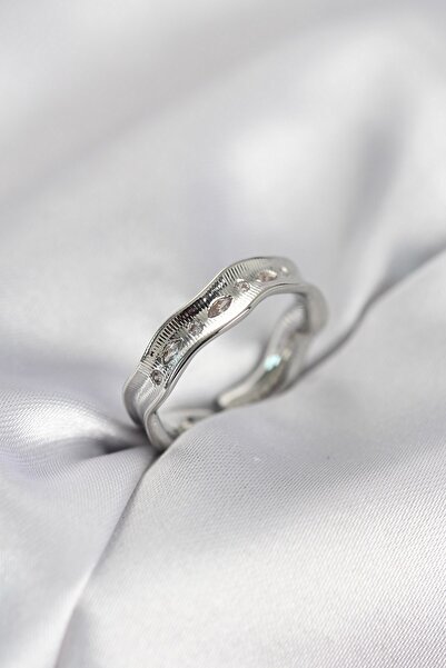 Inure Jewelry خاتم نسائي فضي اللون بتصميم قطرة الماء مرصع بحجر الزركون