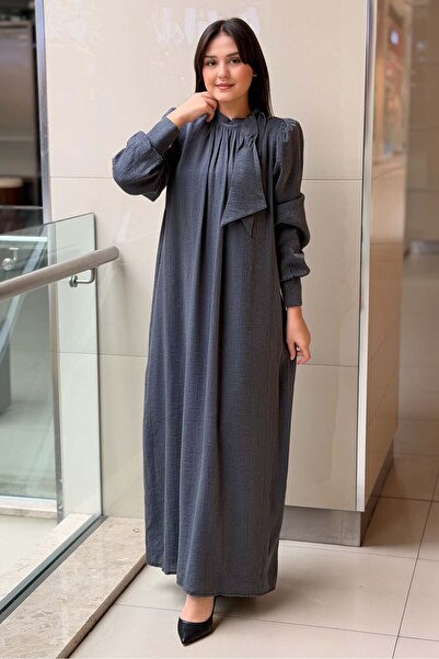 Nuss Fular Yaka Omuz Düğme Detaylı Kemerli Elbise