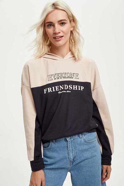 DeFacto Slogan Patterned Regular Fit Hooded Long Sleeve Sweatshirt