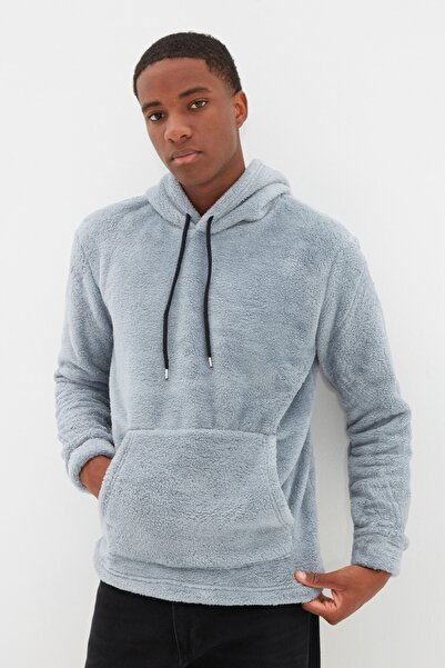 Trendyol Collection Graues Plüsch-Sweatshirt mit Kapuze - Normale Passform, warm TMNAW20SW0090