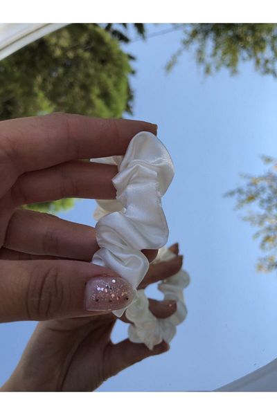 Woollyland Cataramă și brățară subțire din satin alb