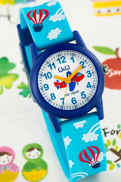 Q&Q Vr89j018y Unisex Waterproof Children's Wristwatch