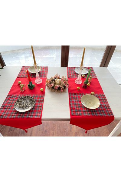 White Alamode Set de servicii american Runner Concept de culoare roșie de Anul Nou cu model în carouri