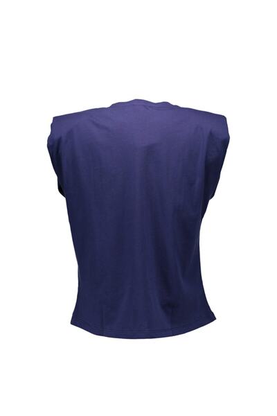 Collezione تي شيرت مريح باللون الأزرق الداكن - أكتاف مبطنة