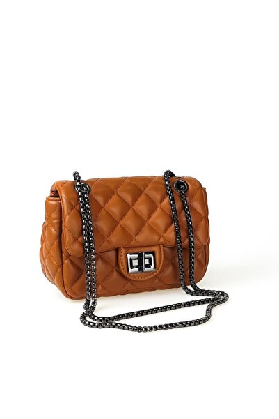 MOTTO Kapaklı Kapitone Zencirli Kadın Çanta