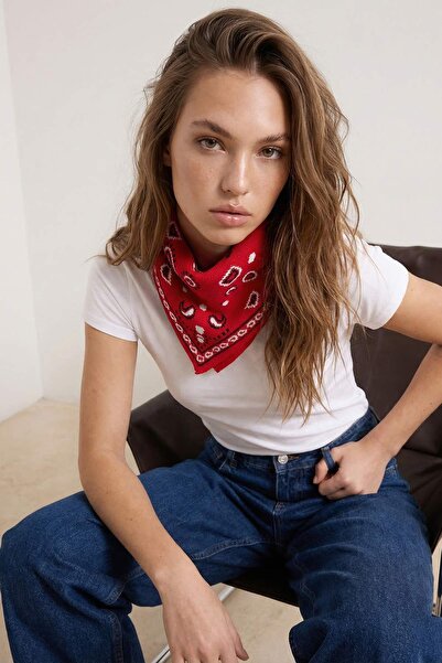 Trendyol Kollektion Gemustertes Strick-Bandana in kleiner Größe TWOAW26SL00005