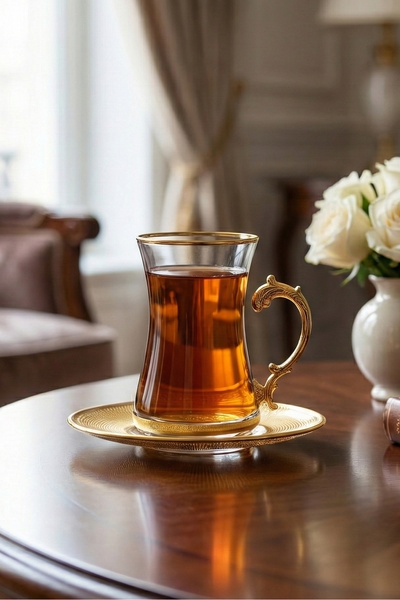 SQUALO طقم كاسات شاي تركي – 6 حبات بنقوش ذهبية مع أطباق