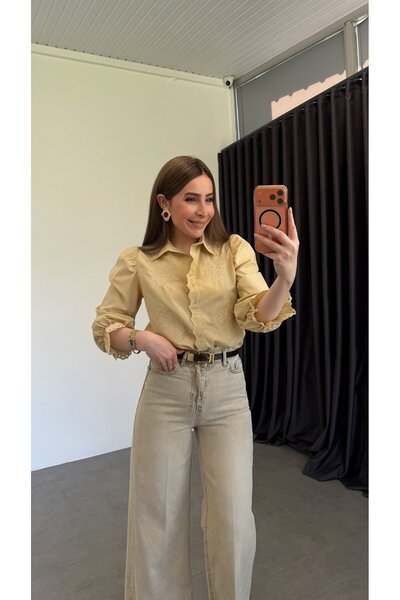 elif teke قميص Petitse مطرز بلون بيج رملي فاتح