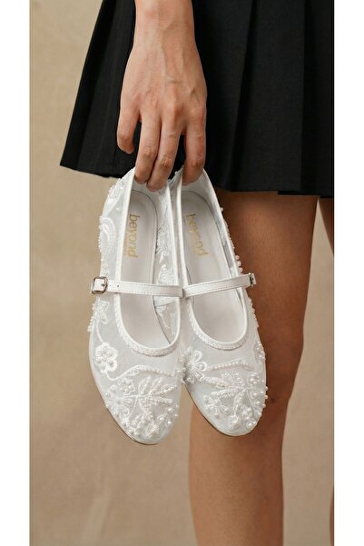 Beyond Balerini eleganti de damă, albi, cu broderie și detalii cu mărgele, 1c...