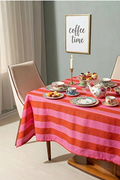 Alseko Concept مفرش طاولة منقوش باللون الأحمر والوردي