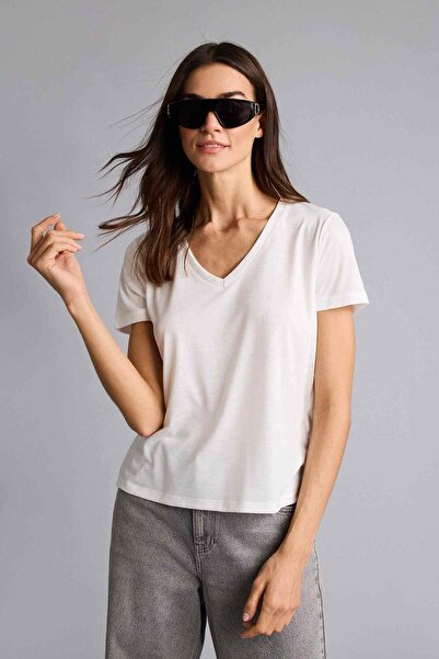 DeFacto Regular Fıt V Yaka Pamuklu Kısa Kollu Tişört W9204AZ22SM