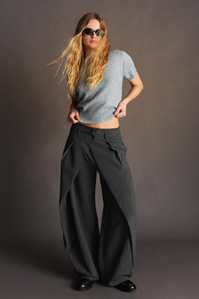 Bershka Piliseli barrel fit pantolon