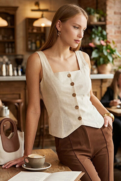 armonika Kadın Krem Kare Yaka Arkası Bağcık Detaylı Keten Görünümlü Yelek ARM...