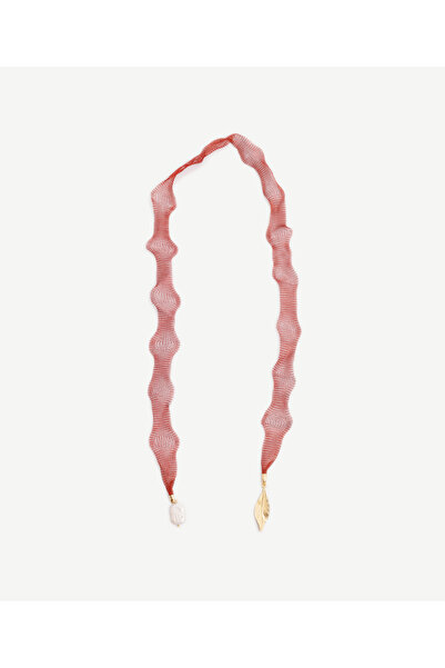 Yargıcı Kurdele Detaylı Kolye