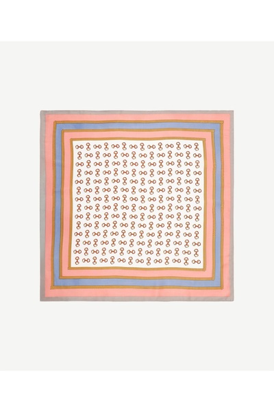 Yargıcı Desenli Fular