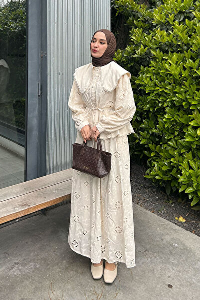 LOCCO Γυναικεία κρέμα λεπτομερούς περιποίησης στρογγυλός γιακάς σε Δαντέλα