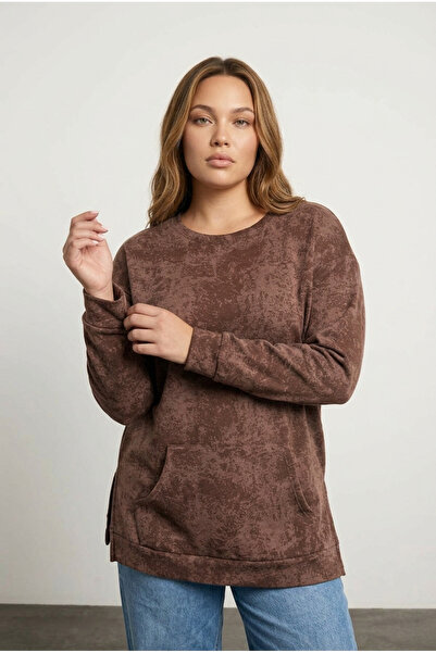 Stil Diva Plus Size Long Sleeve Crew Neck Print Sweatshirt with Front Pockets...