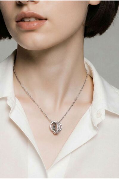 B&T Bujiteri Steel Interlocking Ring Pendant Necklace