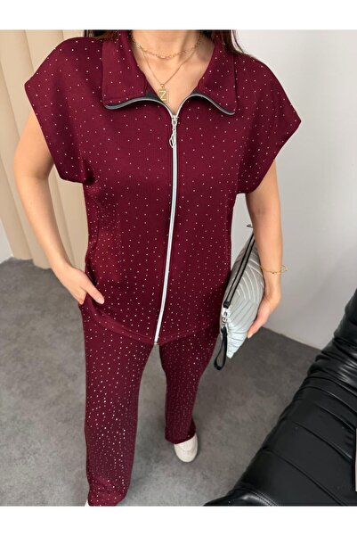 MODA طقم بدلة رياضية باللون الأحمر الداكن مرصع بالأحجار