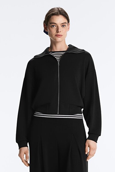 Oysho Boxy jacket with pleat and soft-touch modal