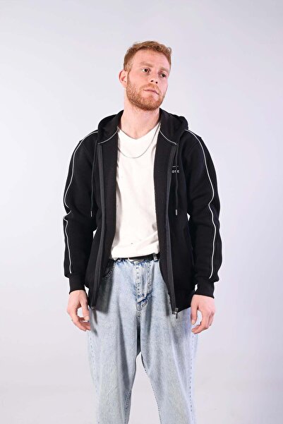 Mckanzie 8625 سترة رياضية مطرزة بسحاب وقلنسوة من ماركة Overdose