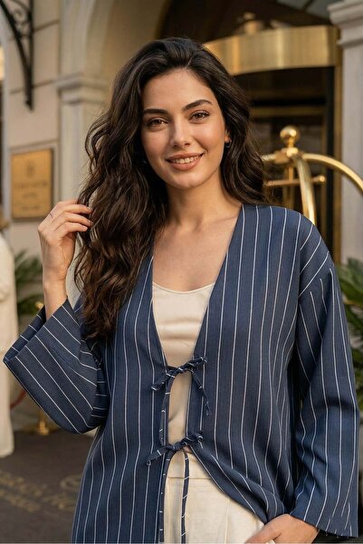 Aişe tesettür Коротка синя смугаста туніка-кімоно на зав'язках спереду / 85 см