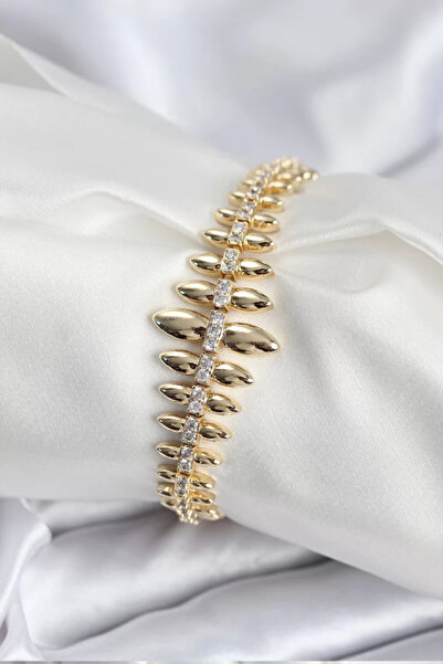 Skygo سوار نسائي من سلسلة VIP النحاسية باللون الذهبي - موديل TJ-BB7922