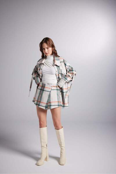 HOLLY LOLLY Doplňkové kostkované mini šortky Odin sukně s béžovým vzorem