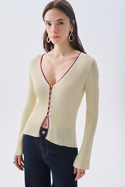 Mudo Fitted Belted V-Neck Cardigan