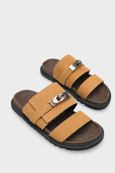 Capone Outfitters Regan Flat Heels Metal Buckle Pack Comfort Women's Slipper