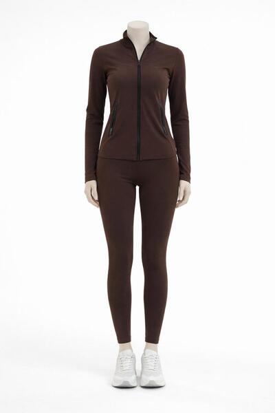 one depot only for quality life طقم ملابس رياضية نسائية بسحاب بني اللون مع تف...