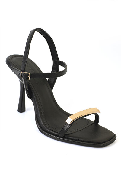 Capone Outfitters Pantofi de damă Reggi cu vârf ascuțit, din metal, cu o sing...