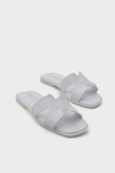 Capone Outfitters Γυναικείες παντόφλες Halsey