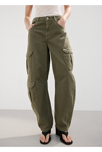 MANGO Woman Cepli kargo jean pantolon