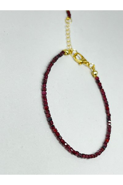 Agatella Tasarım Quality Garnet Cube Cut Natural Stone Bracelet with Gold Detail for Women