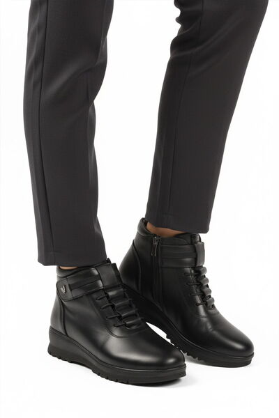 Voyager Black Genuine Leather Zippered Women's Flat Boots