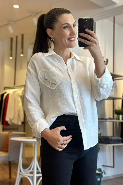 Unique Boutique قميص كتان بتفاصيل تطريز باللون الأبيض