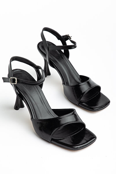 Elosy Perry Black Thick Strap Heel Shoes