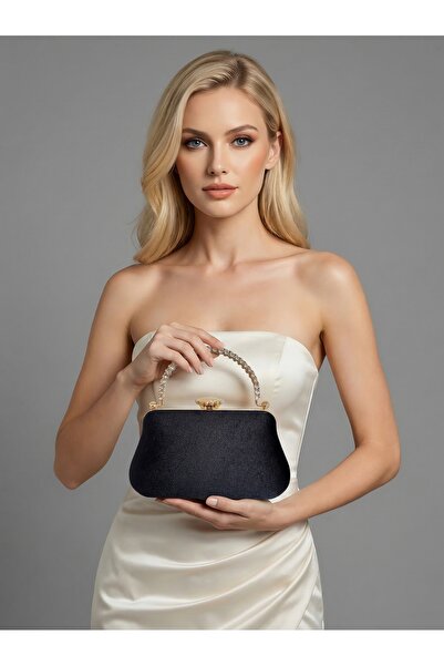 Biçanta Culoare neagră, importată, de lux, K catifea, cu lanț metalic, S cu c...