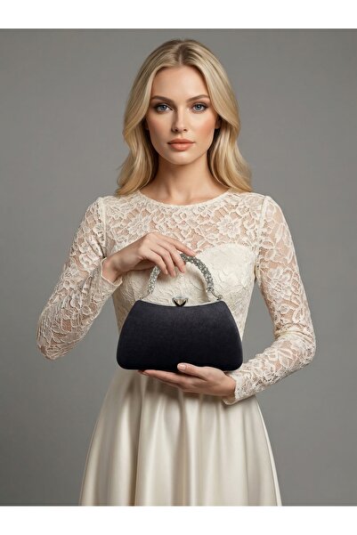 Biçanta Culoare neagră, importată, de lux, K catifea, cu lanț metalic, S cu c...