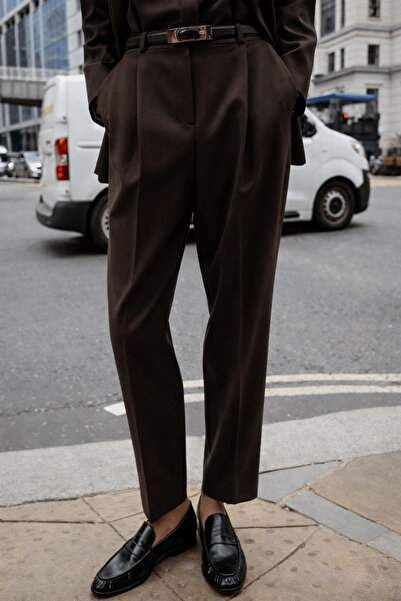 Açelya Okcu Premium Kybele High Waist Woven Straight Pants