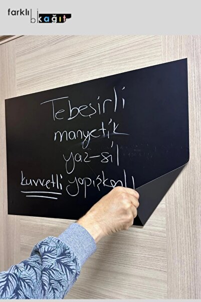 Farklı Bi Kağıt Yapışkanlı Siyah Manyetik Tebeşirli Yaz-Sil Tahta 40x50