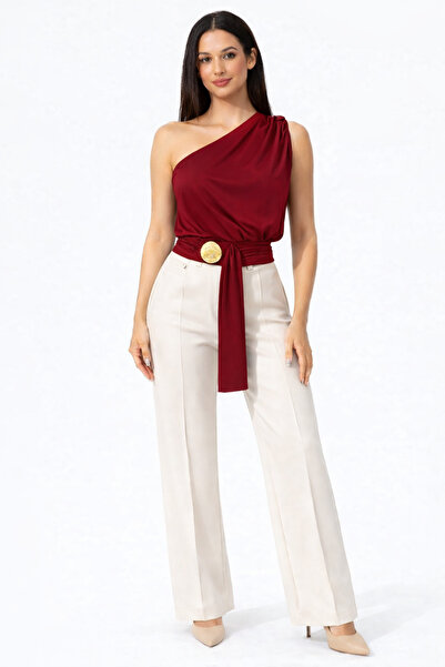 WinyModa Bordo Tek Omuz Drapeli Bluz Gold Toka Detaylı Bağlamalı Kemer Şık Üst