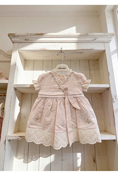 NALIA baby wear Kız Bebek Fisto Detaylı İşlemeli Kruvaze Yaka Elbise - Yazlık