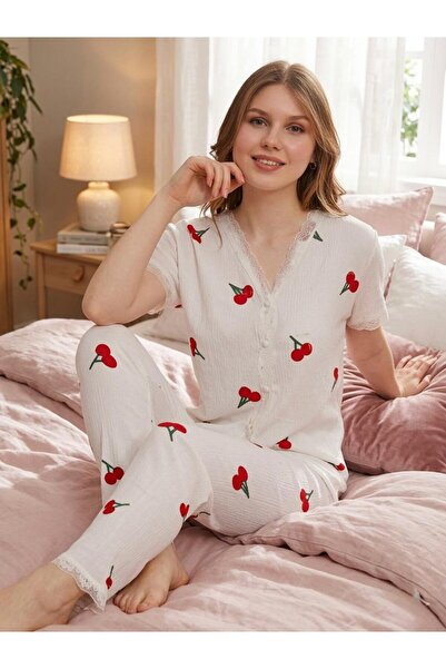 NOCHES PYJAMAS Women's White Cherry Patterned Thin Wrinkled Buttoned Summer P...