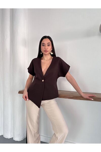 IŞILDA FASHION Μπλούζα με κουμπιά και λαιμόκοψη V