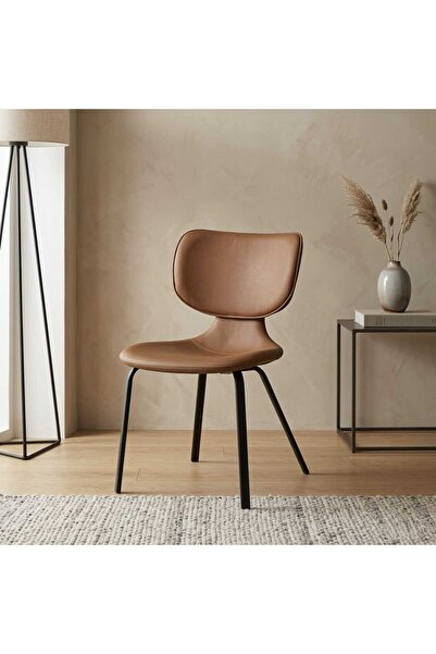 Arnohome الكرسي المودرن ذو الانحناءات المزدوجة والخصر الانسيابي الداعم.