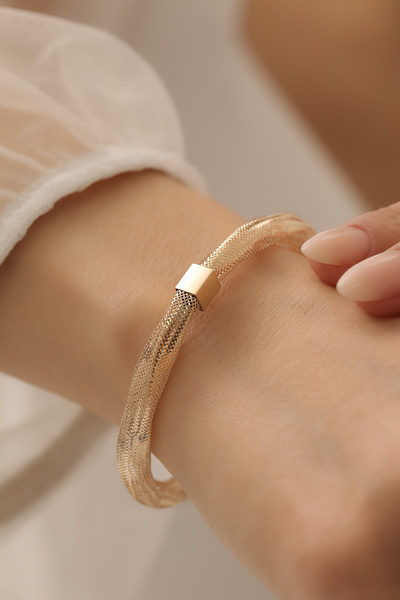 Kado Kuyumculuk 14 Ayar Altın İtalyan Esnek Kalın Burgu Bilezik